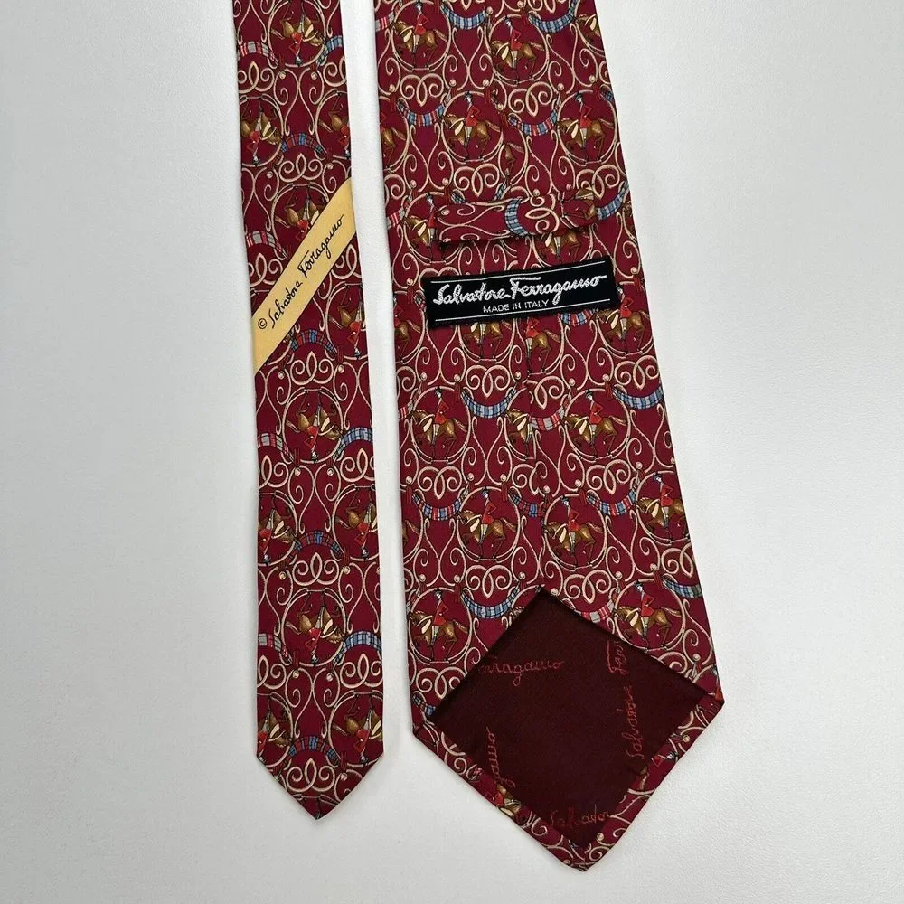 Salvatore Ferragamo Mens Tie Race Horses & Jockey Red Silk‎ 3.75